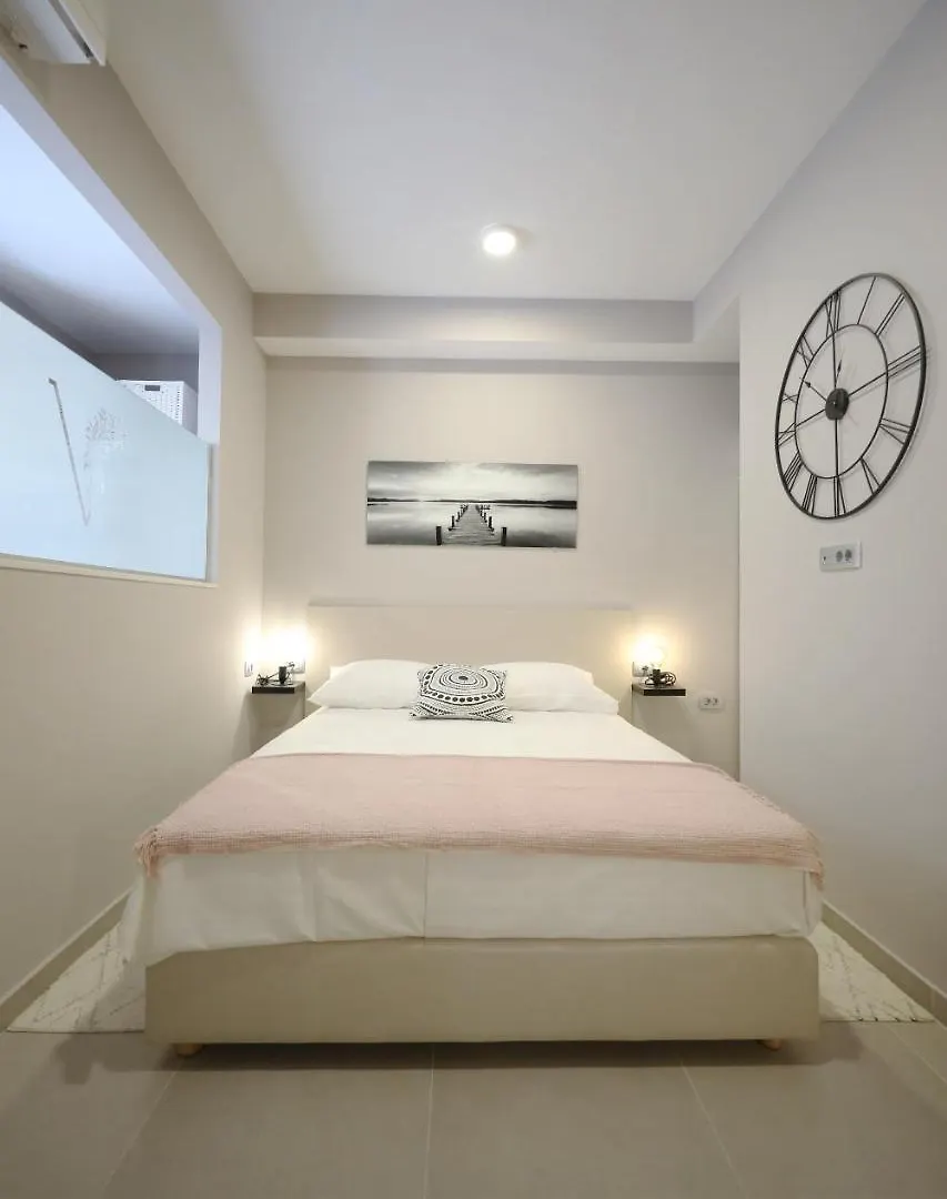 Teatro Verdi Accommodation Zadar 4*,